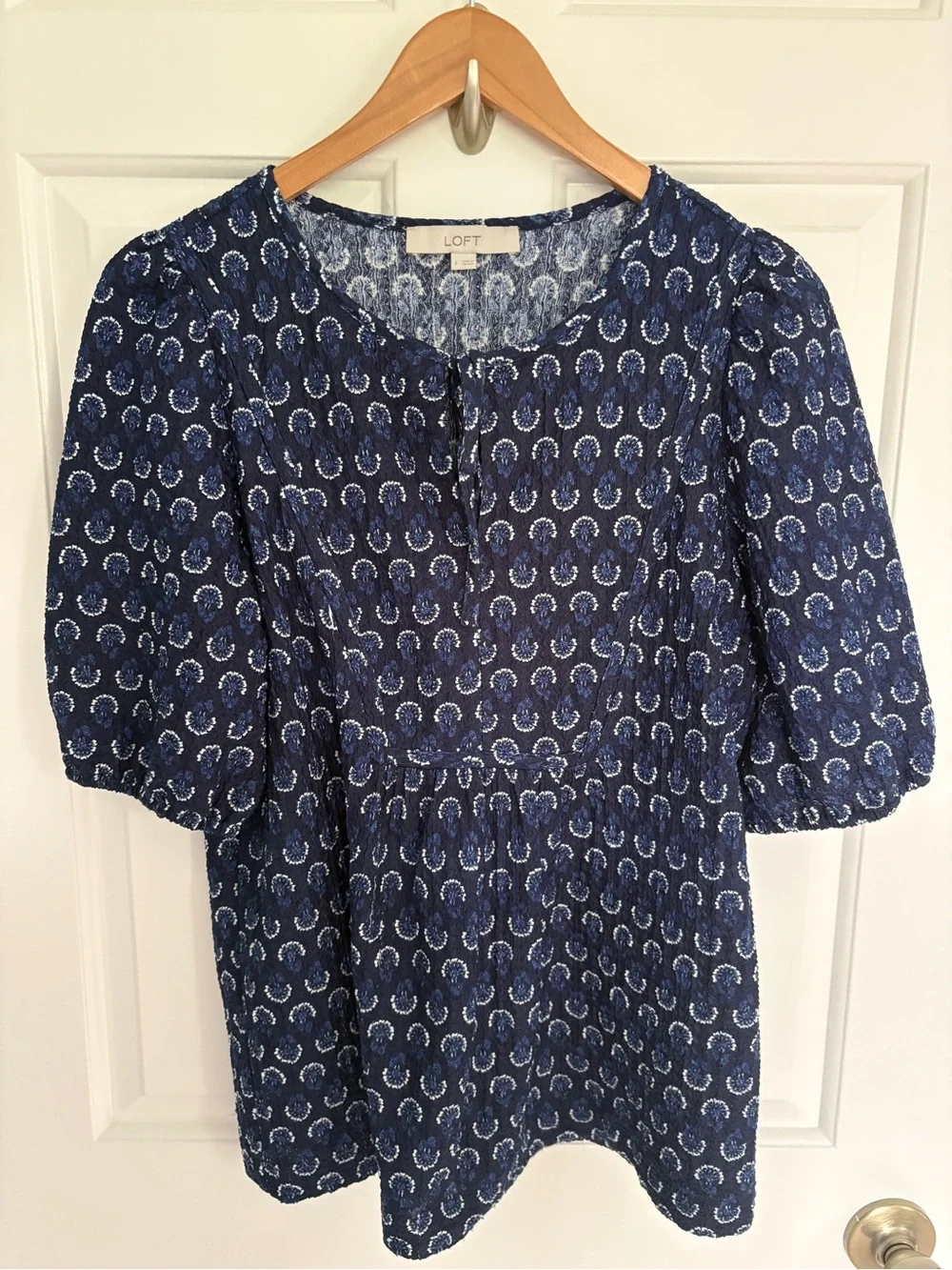 LOFT Small Navy Blue Patterned Women’s Peasant Top